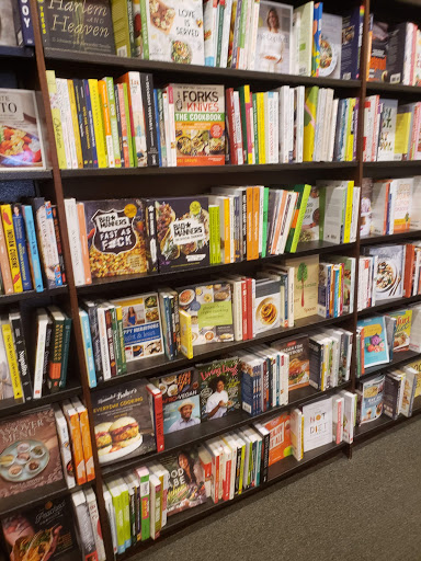 Book Store «Barnes & Noble», reviews and photos, 4300 Montgomery Rd, Ellicott City, MD 21043, USA