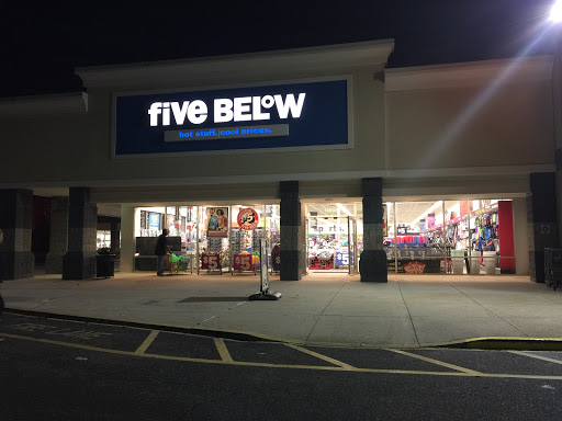 Variety Store «Five Below», reviews and photos, 15003 N Dale Mabry Hwy, Tampa, FL 33618, USA