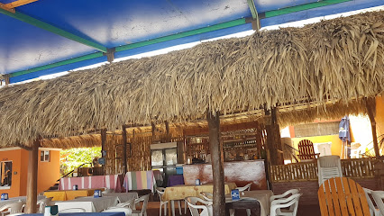 Restaurante Los Crotos - Av. Alfonso Pérez Gasga S/N, Sector Libertad, 71983 Puerto Escondido, Oax., Mexico