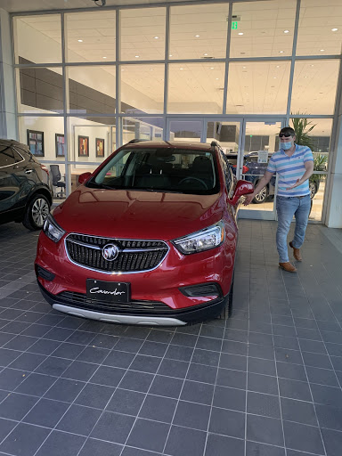 Car Dealer «Cavender Buick GMC West», reviews and photos, 7400 TX-1604 Loop, San Antonio, TX 78254, USA