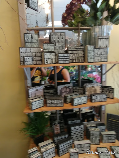 Florist «Lund Buds & Blooms», reviews and photos, 7701 S Hosmer St Suite C, Tacoma, WA 98408, USA