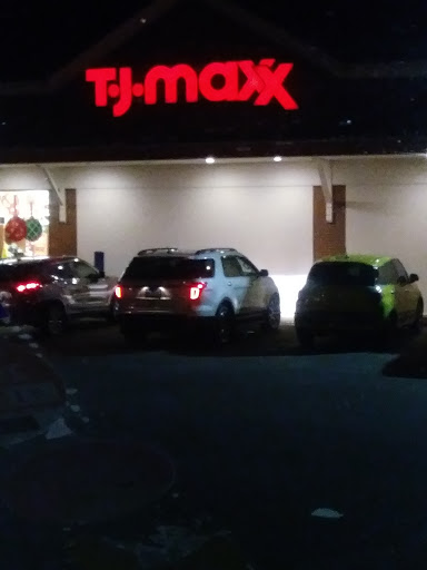 Department Store «T.J. Maxx», reviews and photos, 425 Tunxis Hill Cut Off, Fairfield, CT 06825, USA