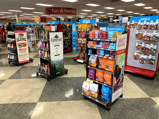Pet Supply Store «Petco Animal Supplies», reviews and photos, 1450 Twixt Town Rd, Marion, IA 52302, USA