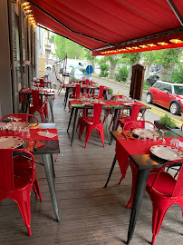 Atmosphère du Restaurant Chez les fondus Montbrison - n°10