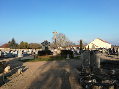 Cimetière de Lussac-les-Châteaux à Lussac-les-Châteaux