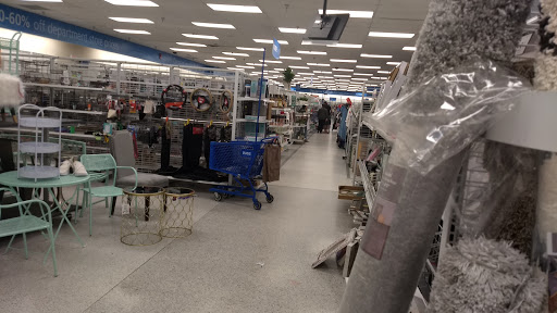 Clothing Store «Ross Dress for Less», reviews and photos, 6198 Little River Turnpike, Alexandria, VA 22312, USA