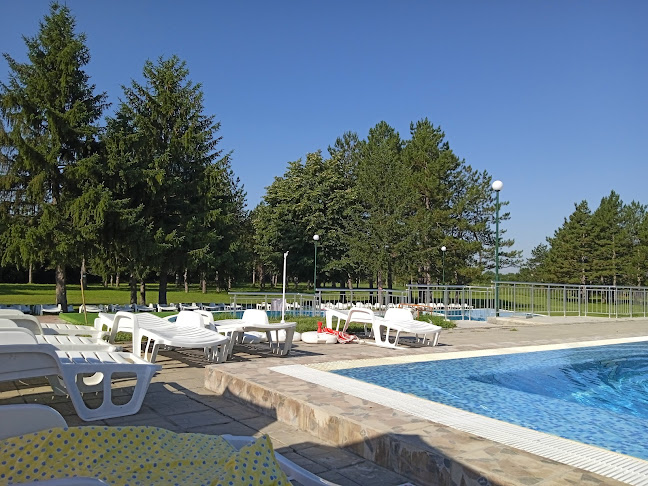 Отзиви за Polski Trambesh's Public Swimming Pool (плувен басейн) в Велико Търново - Спортен комплекс