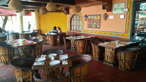 Large restaurants Cancun