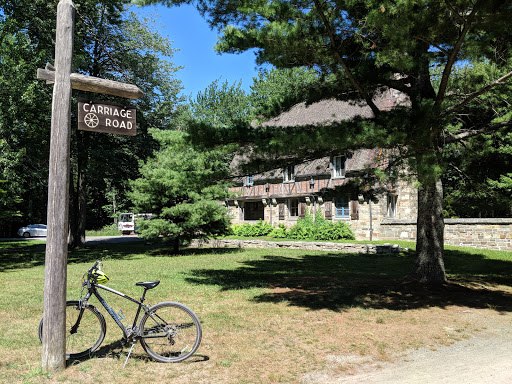 Bicycle Store «Bar Harbor Bicycle Shop», reviews and photos, 141 Cottage St, Bar Harbor, ME 04609, USA
