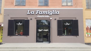 La Famiglia