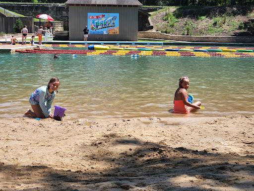 Water Park «Harold Hall Quarry Beach», reviews and photos, 400 S Water St, Batavia, IL 60510, USA