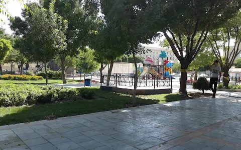 Manzariyeh Park image