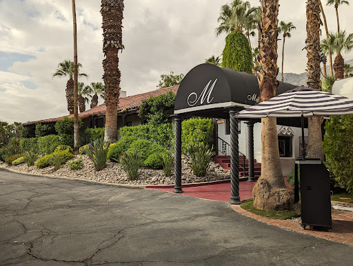 Melvyns Restaurant & Lounge image