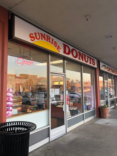 Sunrise Donuts, 68 E Washington St, Petaluma, CA 94952, USA, 