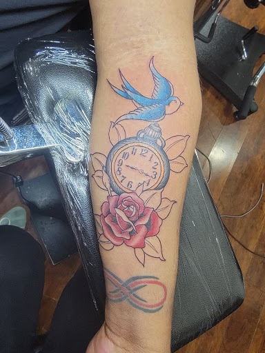 Tattoo Shop «House Of Ink», reviews and photos, 695 E Lincoln Ave, Mt Vernon, NY 10552, USA