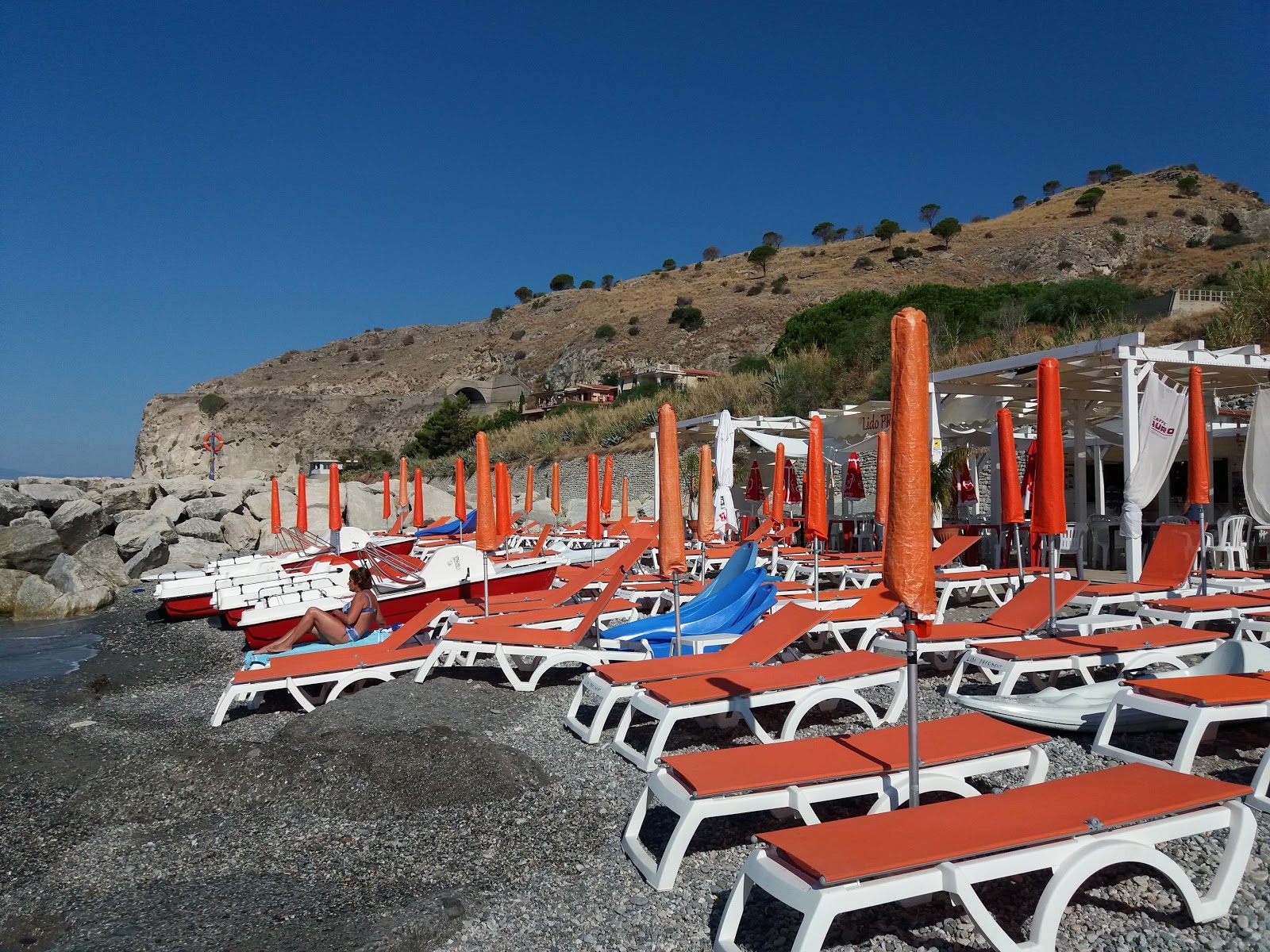Foto von Spiaggia del Poeta mit sehr sauber Sauberkeitsgrad