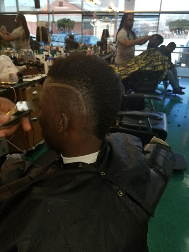 Barber Shop «Bess Cuts Barber Shop», reviews and photos, 4604 W Market St # 108, Greensboro, NC 27407, USA