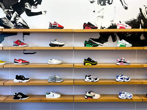 Shoe Store «Undefeated Santa Monica», reviews and photos, 2654 Main St # B, Santa Monica, CA 90405, USA