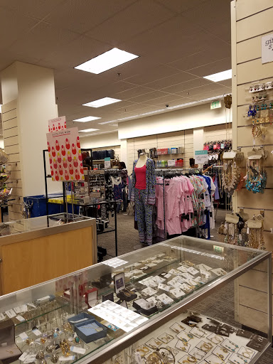 Department Store «Nordstrom Rack Beverly Connection», reviews and photos, 100 N La Cienega Blvd, Los Angeles, CA 90048, USA