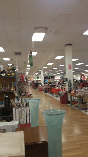 Department Store «T.J. Maxx», reviews and photos, 865 Bridgeport Ave, Shelton, CT 06484, USA