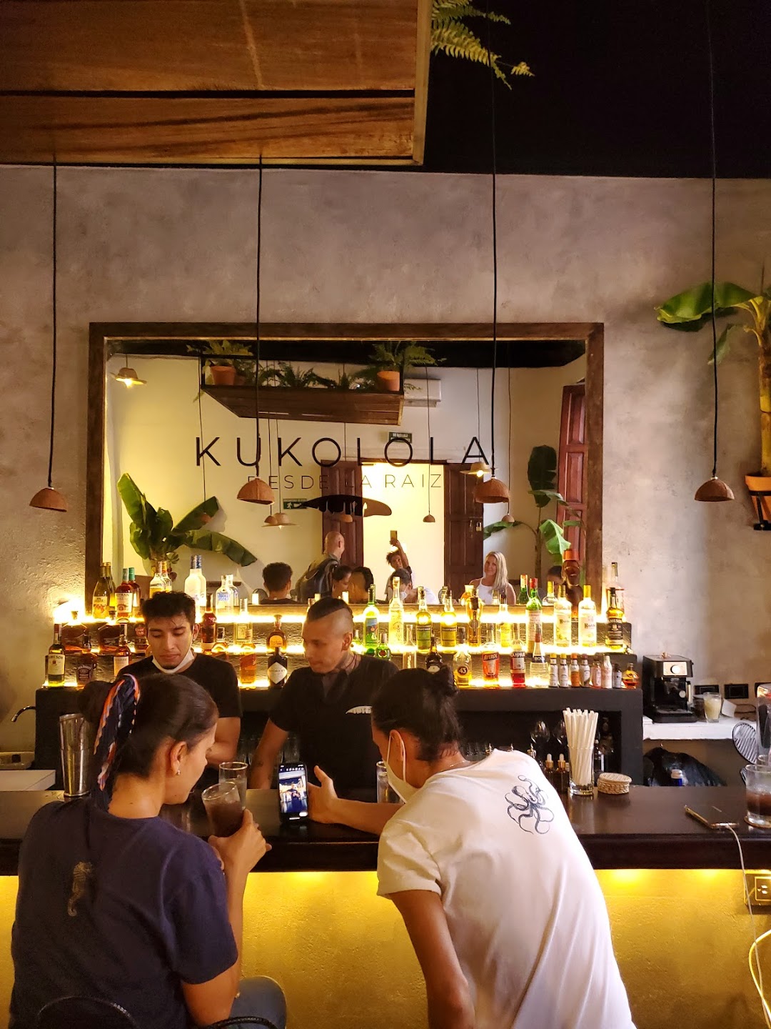 Kukolola Bar