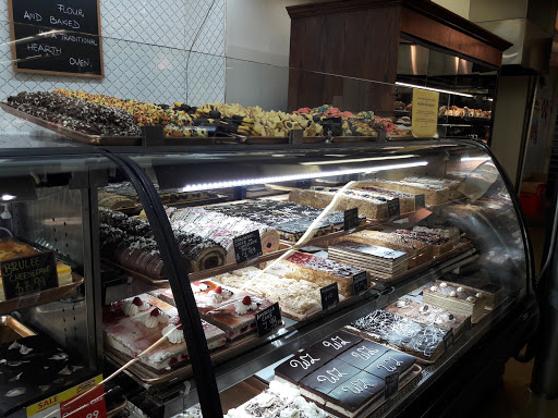 Shopping Mall «Golf Mill Shopping Center», reviews and photos, 239 Golf mill Center, Niles, IL 60714, USA