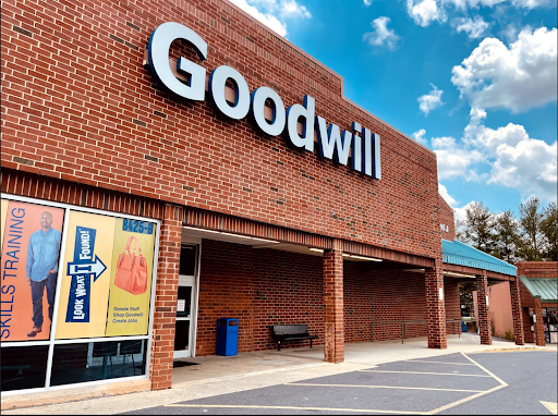 Walkersville Goodwill Retail Store & Donation Center, 8425 Woodsboro Pike, Walkersville, MD 21793, USA, 