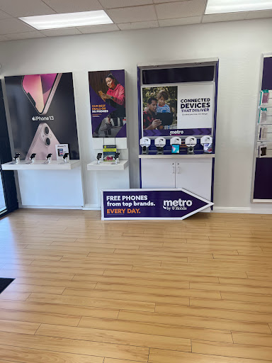 Cell Phone Store «MetroPCS Authorized Dealer», reviews and photos, 13915 N Dysart Rd, El Mirage, AZ 85335, USA