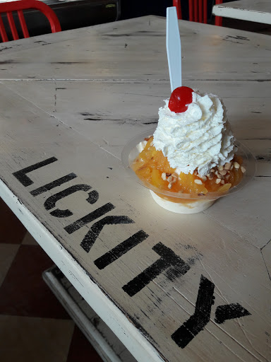 American Restaurant «Lickity Split Frozen Custard», reviews and photos, 6056 N Broadway St, Chicago, IL 60660, USA