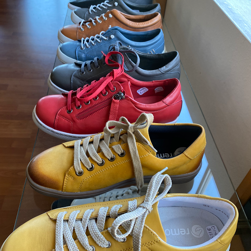 Shoe Store «Rainsong Shoes», reviews and photos, 117 Plaza St, Healdsburg, CA 95448, USA