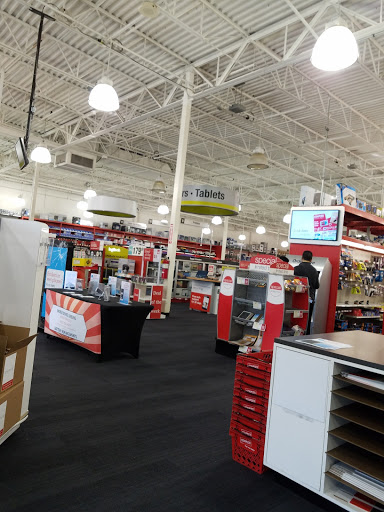 Office Supply Store «Staples», reviews and photos, 613 Washington Blvd, Jersey City, NJ 07310, USA