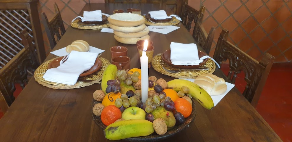 Mesón los Templarios y Villasirga by null