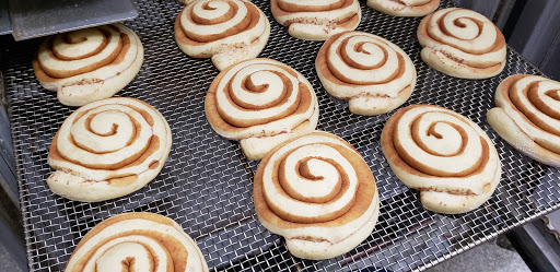 Donut Shop «Donut Den», reviews and photos, 1390 N McDowell Blvd J, Petaluma, CA 94954, USA