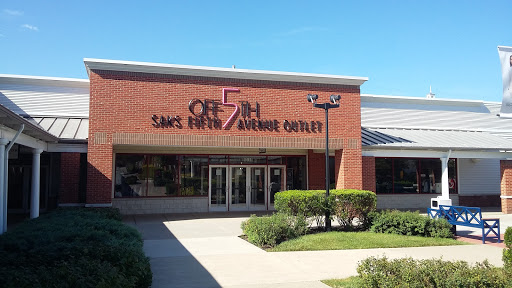 Saks OFF 5TH, 241 Fort Evans Rd NE, Leesburg, VA 20176, USA, 