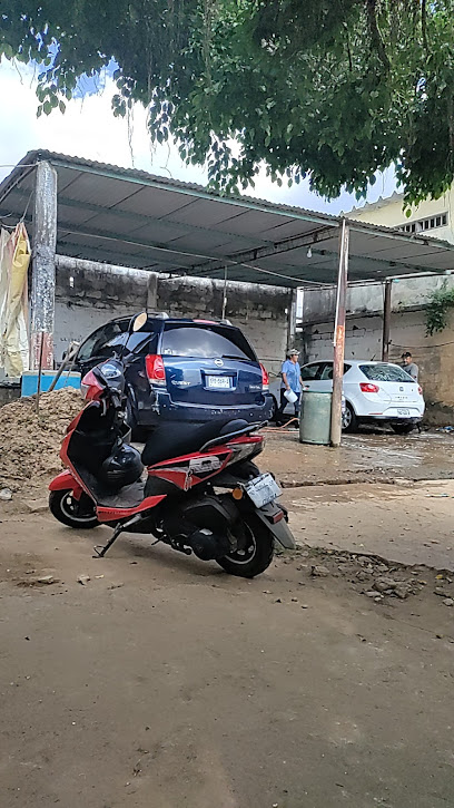 Auto lavado Madero