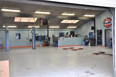 Photos of L&aelig;borg Autohandel