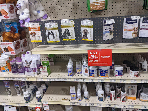 Pet Supply Store «PetSmart», reviews and photos, 7903 Towne Center Pkwy, Papillion, NE 68046, USA