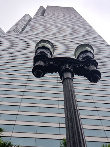 Shopping Mall «Ultramont Mall», reviews and photos, 100 SE 1st St, Miami, FL 33131, USA