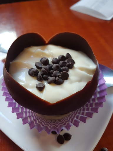 Dessert Shop «Purple Feather Cafe & Treatery», reviews and photos, 334 Commercial St, Provincetown, MA 02657, USA