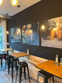 Atmosphère du Restaurant libanais La Sandwicherie Libanaise à Lille - n°5