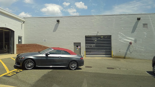 Mercedes Benz Dealer «Mercedes-Benz of Alexandria», reviews and photos, 200 S Pickett St, Alexandria, VA 22304, USA