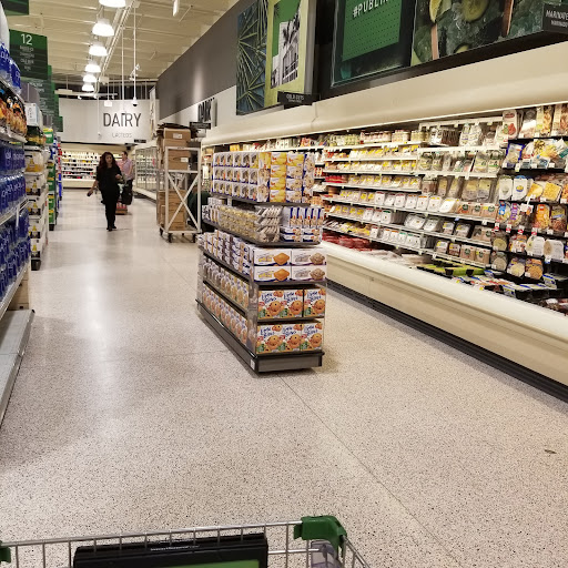 Supermarket «Publix Super Market at Plaza De Leon», reviews and photos, 106 Ponce De Leon Blvd, Miami, FL 33135, USA