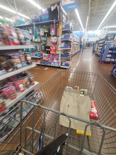 Department Store «Walmart Supercenter», reviews and photos, 4235 Veteran Dr, Geneseo, NY 14454, USA