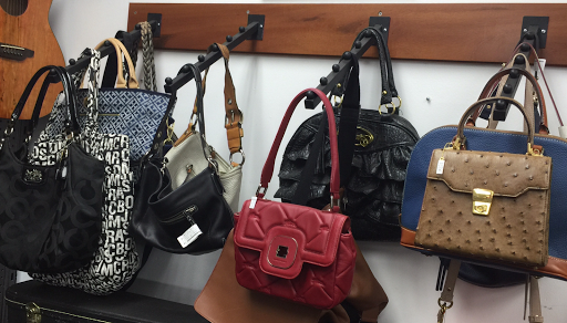 Pawn Shop «Classic Pawn & Jewelry», reviews and photos, 2720 W Broward Blvd, Fort Lauderdale, FL 33312, USA