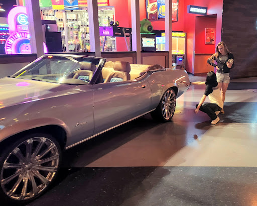 Bowling Alley «Brunswick Zone XL Brooklyn Park», reviews and photos, 7545 Brooklyn Blvd, Brooklyn Park, MN 55443, USA