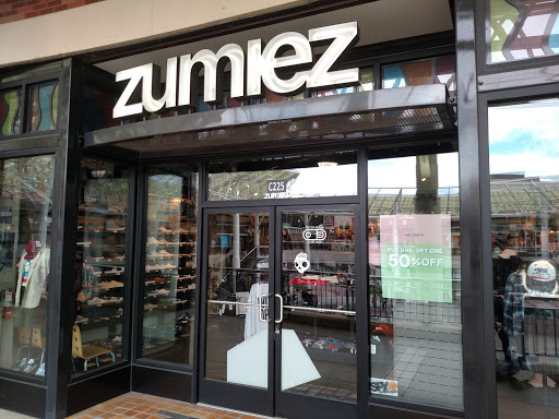 Clothing Store «Zumiez», reviews and photos, 7425 166th Ave NE #225, Redmond, WA 98052, USA