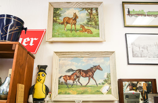 Antique Store «Too Much Stuff Quality Second Hand Treasures», reviews and photos, 1151 Grass Valley Hwy, Auburn, CA 95603, USA