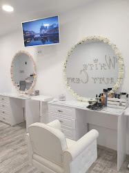 White Beauty Center