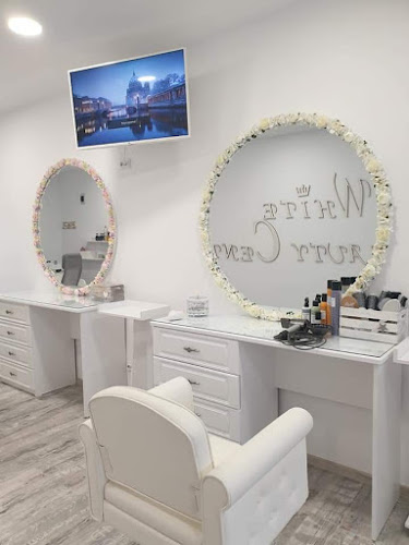 White Beauty Center