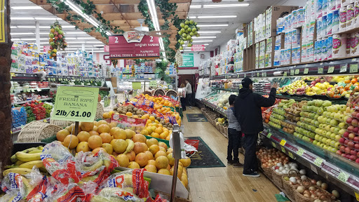 Supermarket «Trade Fair Supermarket», reviews and photos, 13010 Metropolitan Ave, Richmond Hill, NY 11418, USA